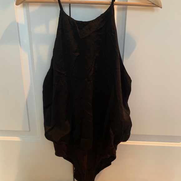 Satin high neck bodysuits - Picture 3 of 8